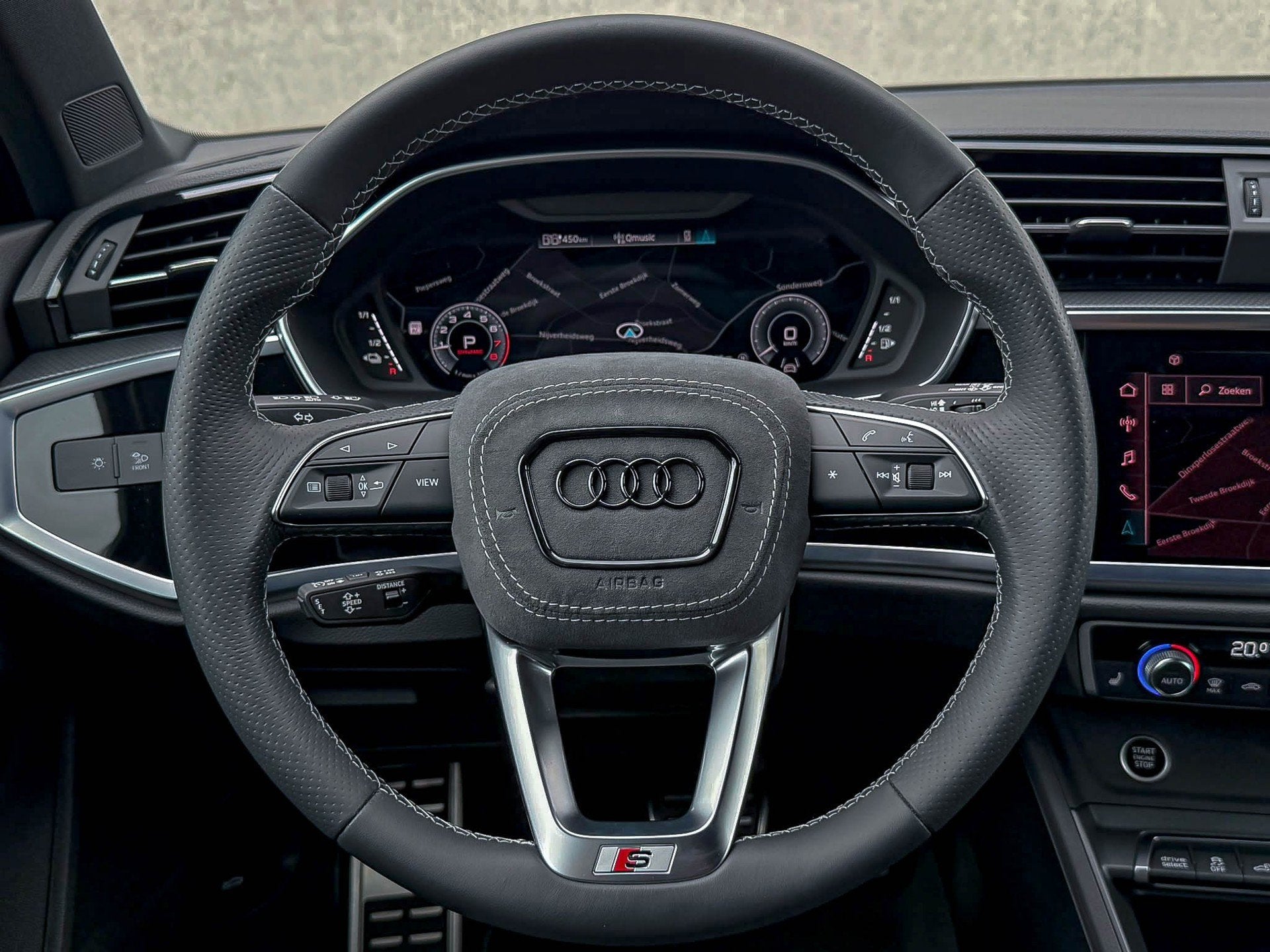 Audi Q3 45TFSI e 245pk S-Tronic Competition S Edition S-Line, Dealer onderhouden, Gebruikt, Automatische klimaatregeling, Hybride Elektrisch/Benzine