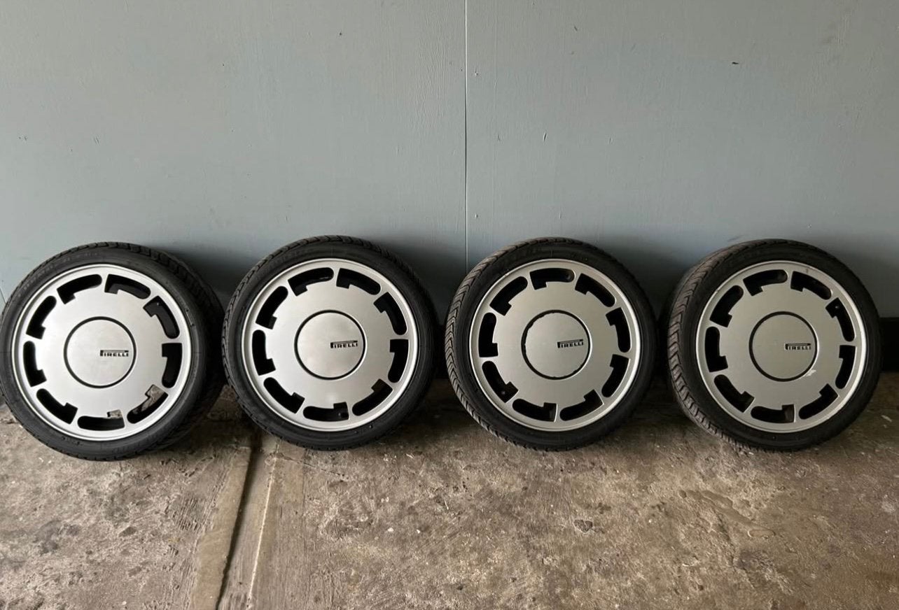 Gezocht golf mk1 pirelli velgen, Ophalen of Verzenden