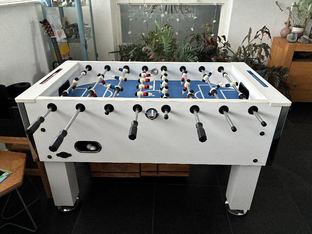 Voetbaltafel, Ophalen, Zo goed als nieuw