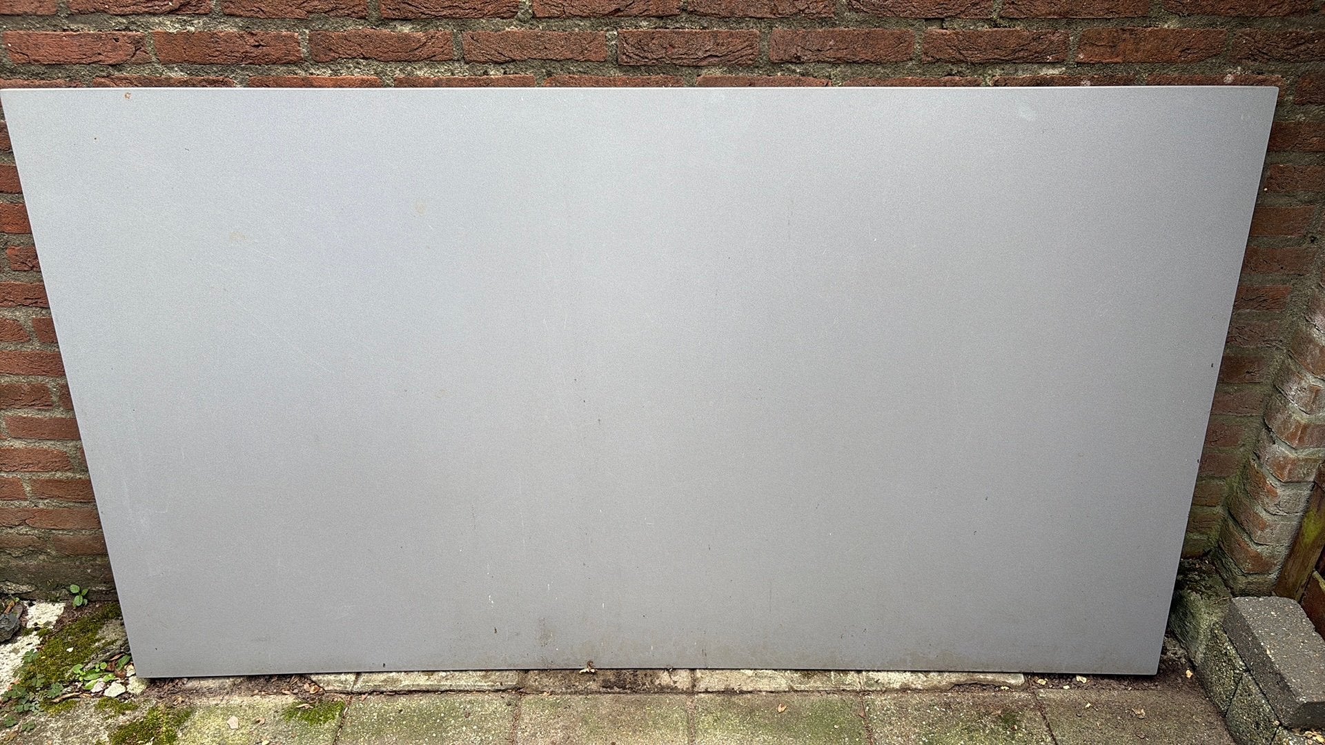 Trespa plaat (iets krom) 180 x 101 x 10 mm, Ophalen, Gebruikt