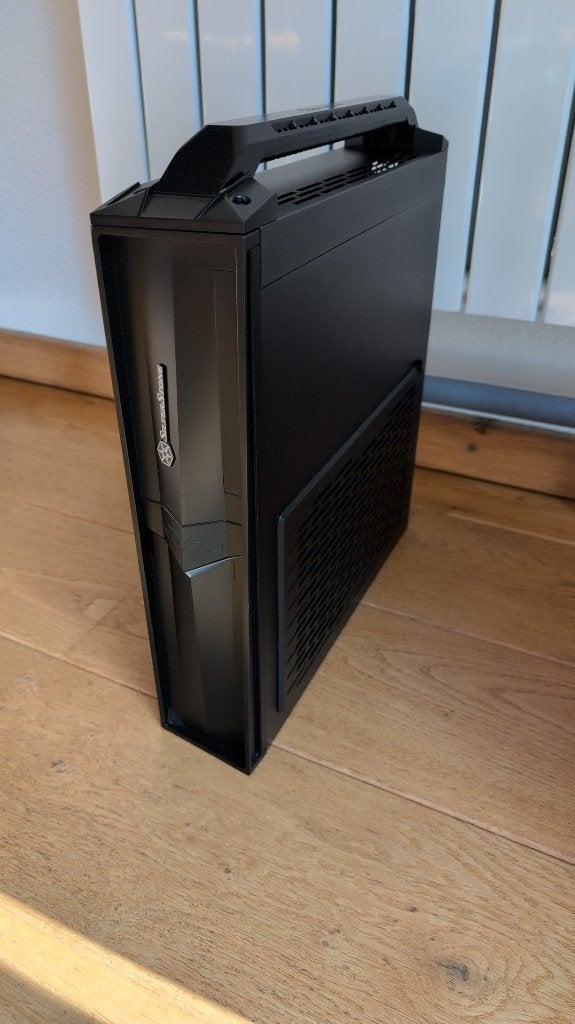 Silverstone Raven RVZ02 ITX case, Ophalen, Gebruikt