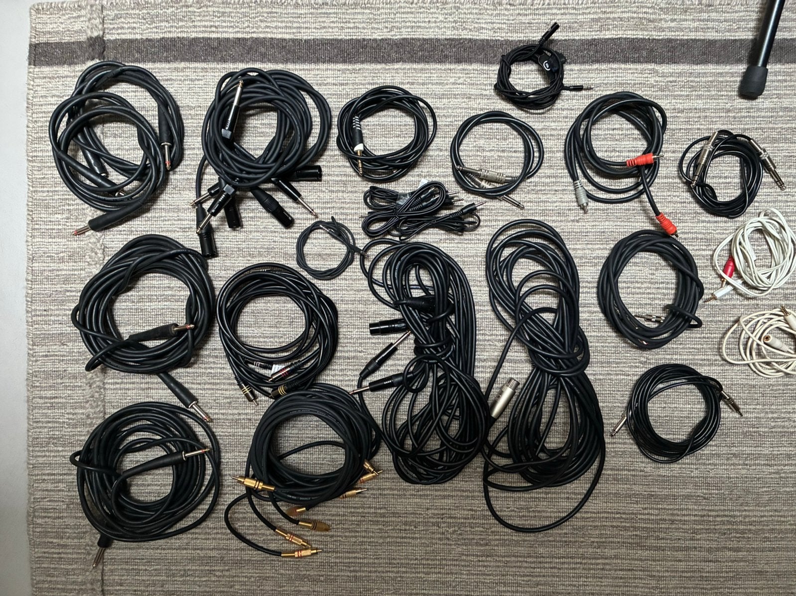 partij audio-, MIDI-, USB kabels + voedingen in één koop, Muziek en Instrumenten, Verzenden, Zo goed als nieuw, Apparatuur
