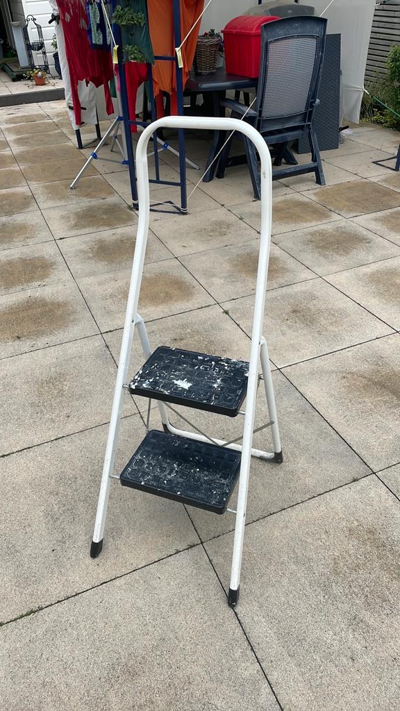 Huishoudtrap 2 treden zwaar, Doe-het-zelf en Verbouw, Ladders en Trappen, Ophalen, Gebruikt, Minder dan 2 meter
