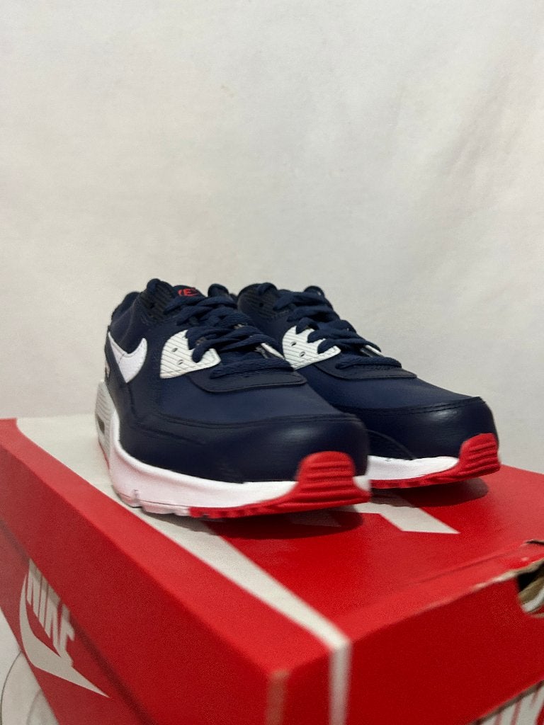 NIEUW IN DOOS! Maat 39 - Nike Air Max 90 Leather Obsidian, Kleding | Dames, Schoenen, Verzenden, Nike, Nieuw, Sneakers of Gympen