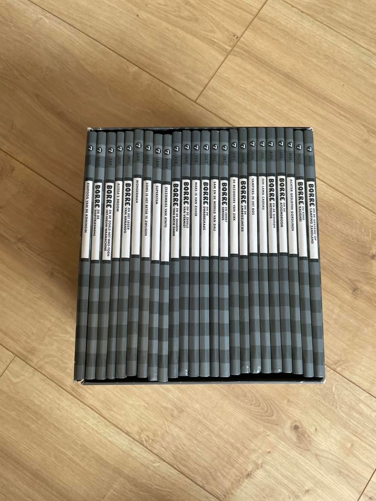 Borre Leesclub boeken - complete set met lichte schade, Ophalen of Verzenden, Gelezen, Fictie algemeen