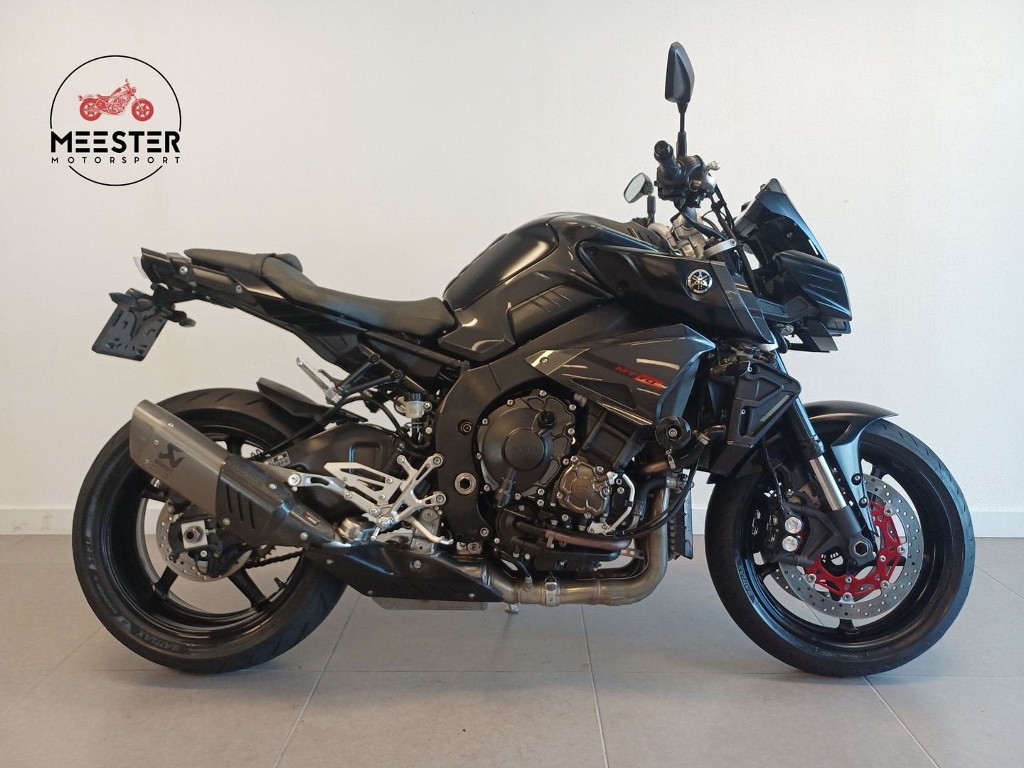 YAMAHA MT 10 ABS QS AKRAPOVIC (bj 2017) MT10 MT-10, 4 cilinders, Motorrijbewijs A, Bedrijf, Onbekend