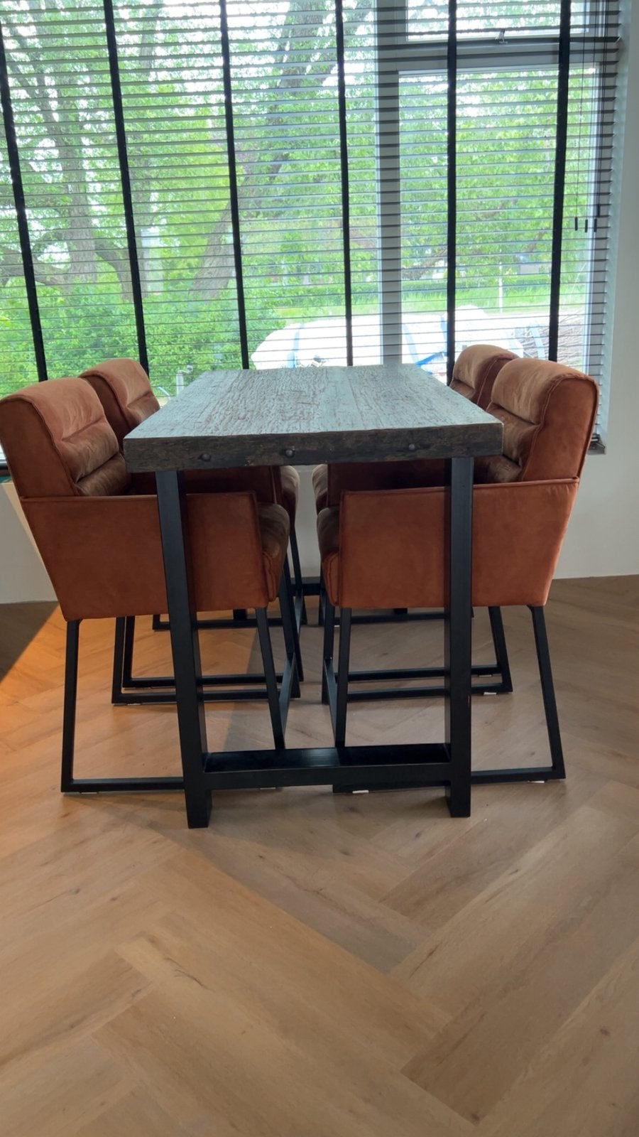 Leuke hoge eet / borrel tafel met krukken!, Ophalen, 50 tot 100 cm, Zo goed als nieuw, 150 tot 200 cm
