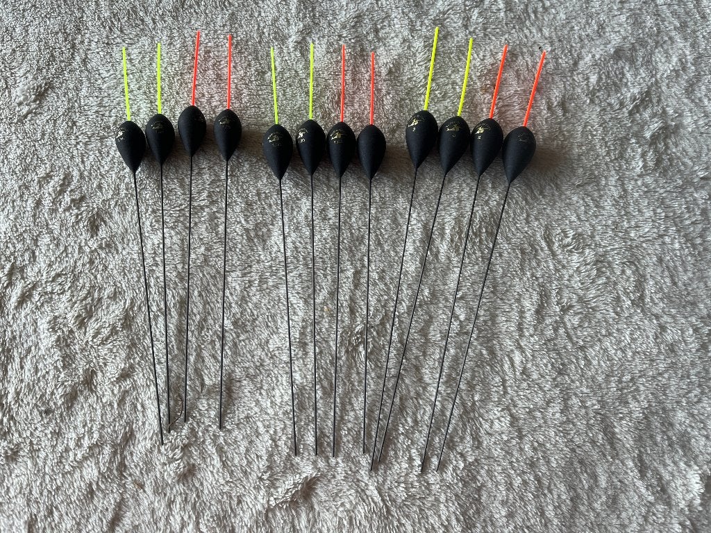 adv 82 / NIEUW serie 12 dobbers TUBERTINI, Ophalen of Verzenden, Nieuw, Dobber of Lood