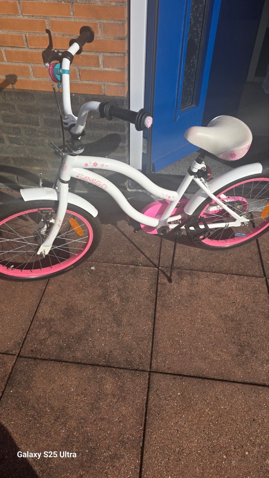 Amigo meisjesfiets 20 inch wit/roze, Ophalen, Terugtraprem, Gebruikt, Handrem