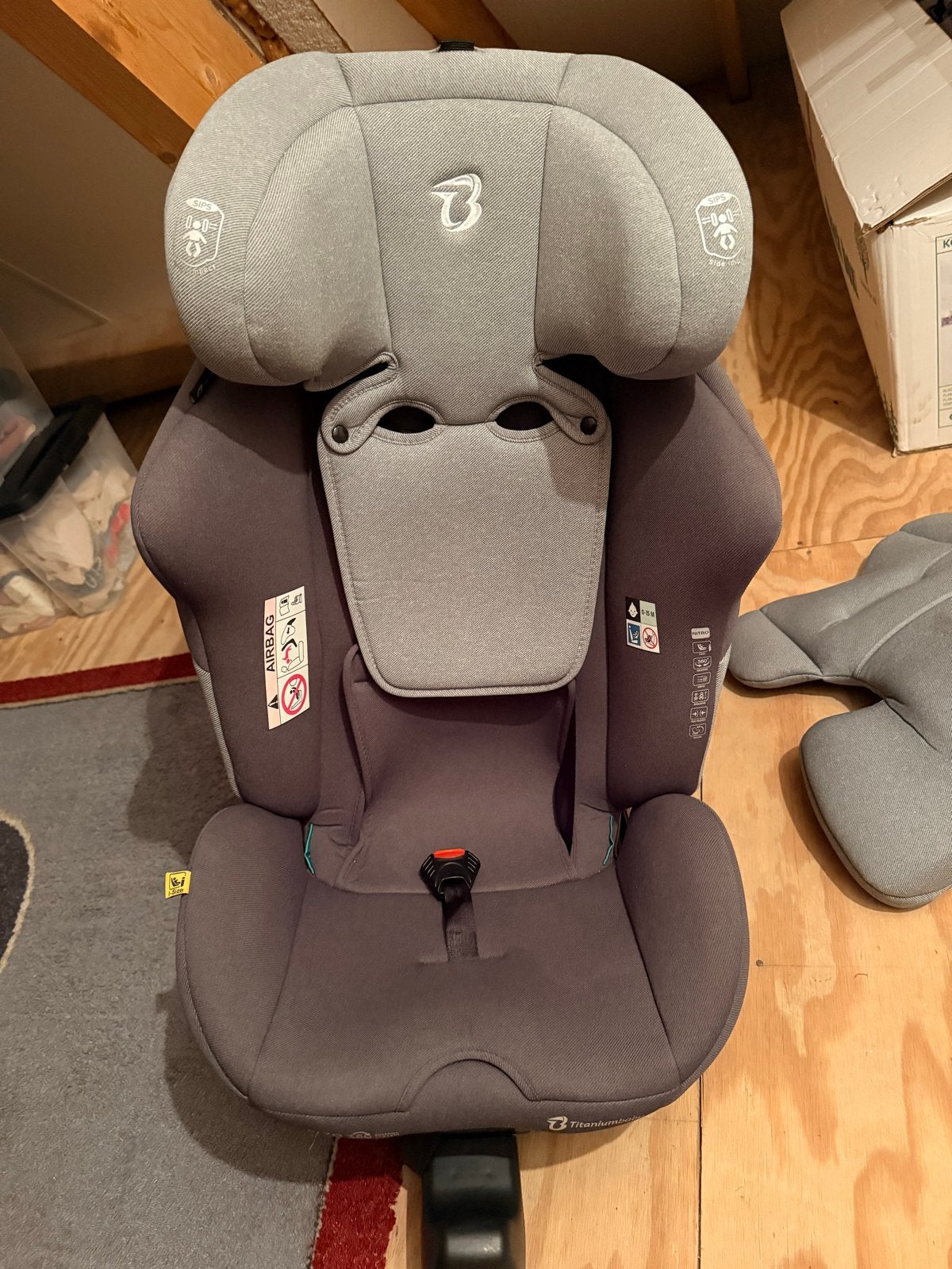 Titaniumbaby Nitro i-Size 360 draaibare autostoel, Verstelbare rugleuning, 0 t/m 18 kg, Zo goed als nieuw, Isofix