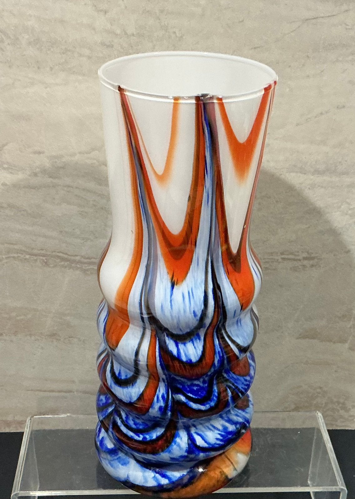 Unieke handgeblazen glazen vaas, oranje en blauw, Verzenden