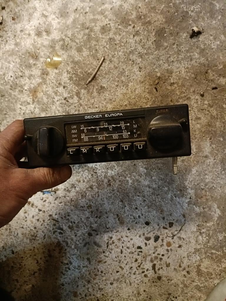 Becker auto radio, Ophalen of Verzenden, Gebruikt