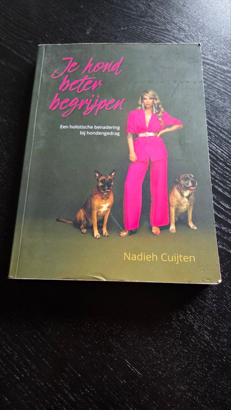 Je hond beter begrijpen - Nadieh Cuijten (Hondenboek), Boeken, Ophalen of Verzenden, Gelezen, Honden, Nadieh Cuijten