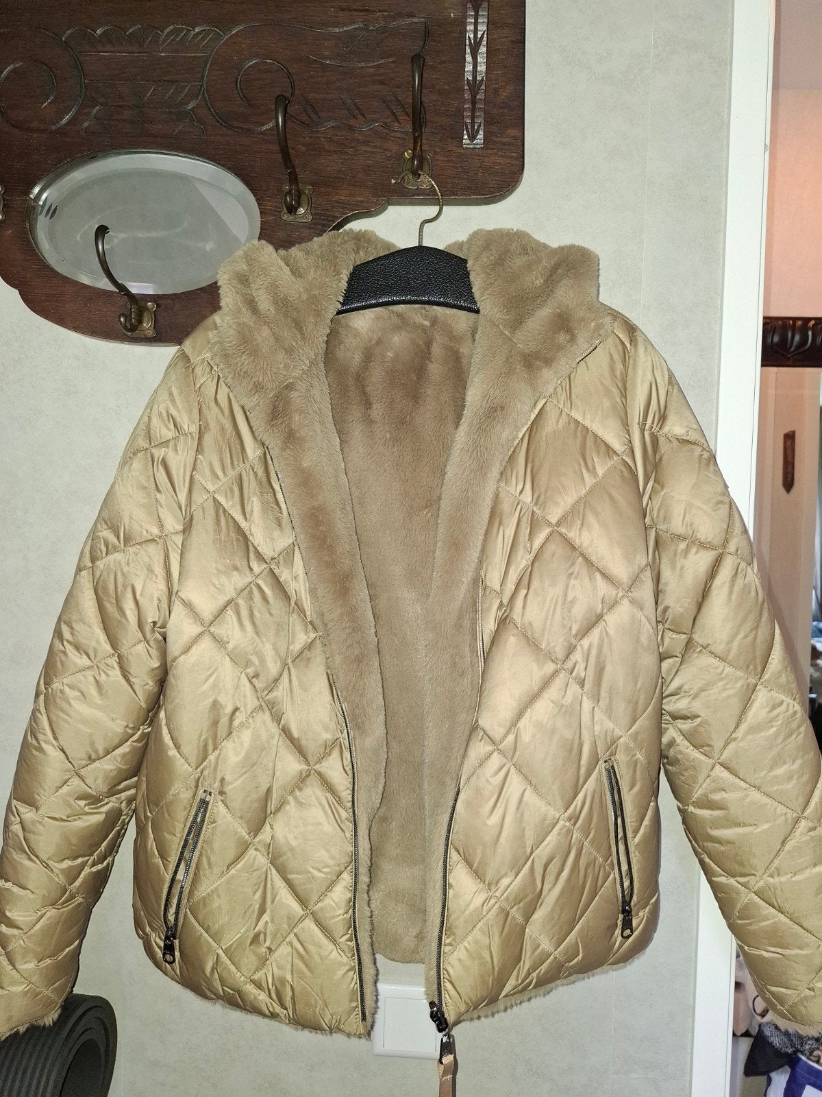 Garcia gewatteerde jas met teddy voering, Ophalen, Beige, Maat 42/44 (L), Zo goed als nieuw
