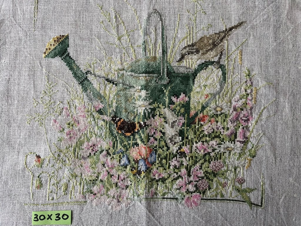 Geborduurd "Gieter met vogel en bloemen" op linnen, Ophalen of Verzenden, Bloemen