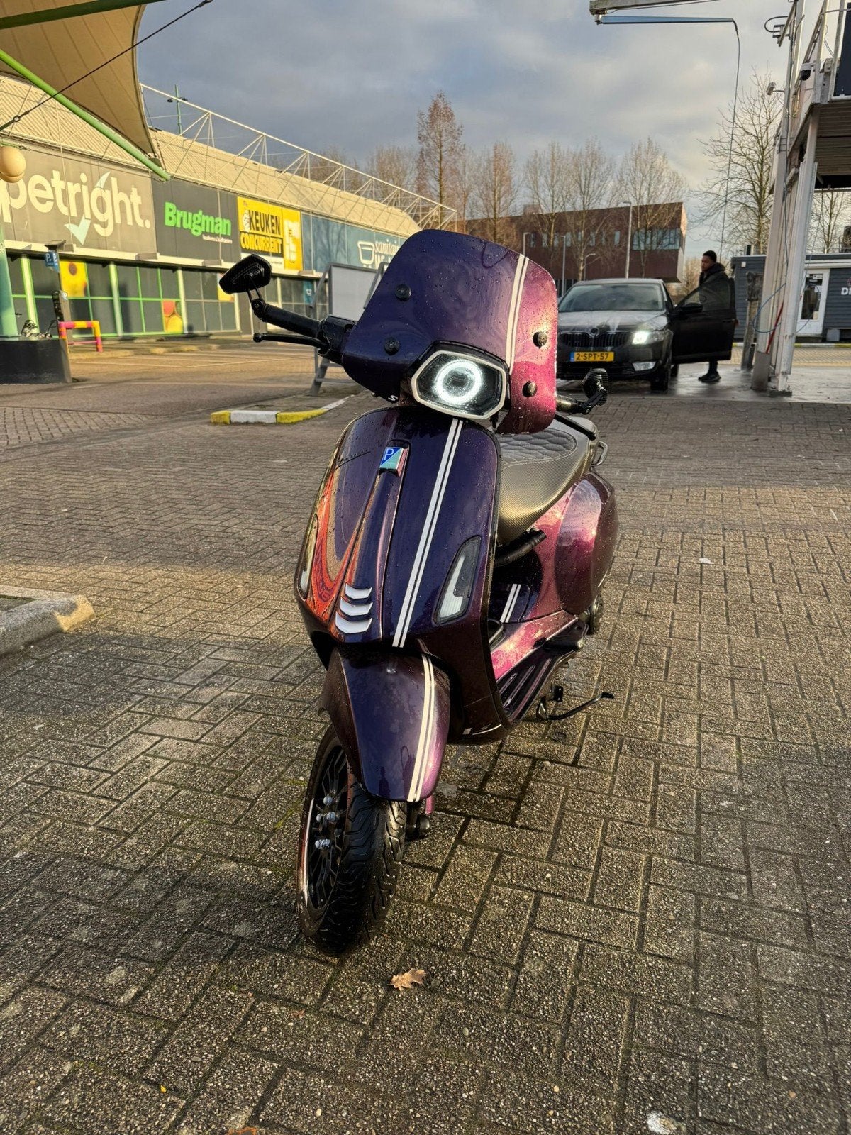vespa sprint iget 2020 midnight purple -inclusief accessoire, Fietsen en Brommers, Ophalen, Gebruikt, Overige modellen, Maximaal 45 km/u