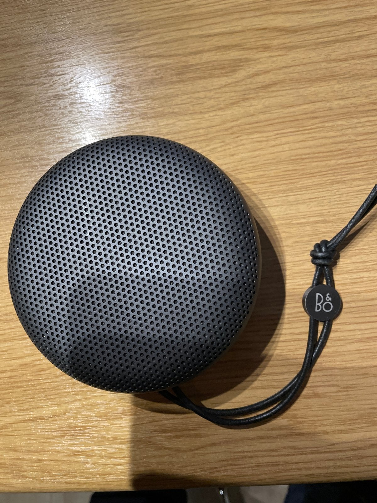 Bang & Olufsen BeoPlay A1 Bluetooth Speaker, Ophalen of Verzenden, Zo goed als nieuw, Draagbare speaker, Bang & Olufsen