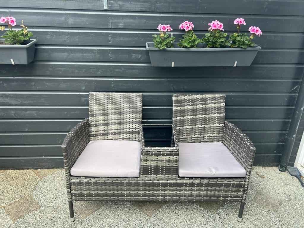 Twee persoons tuin bank, Tuin en Terras, Ophalen, Zo goed als nieuw, Wicker