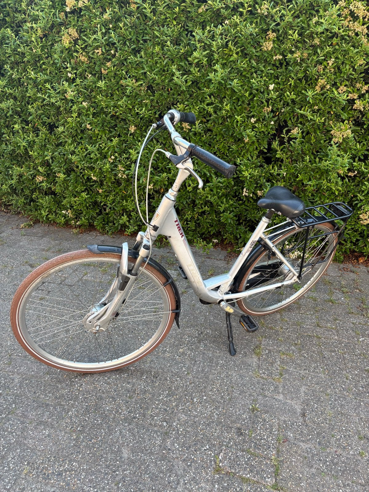 Trek damesfiets met lage instap - Comfortabel en stijlvol, Fietsen en Brommers, Fietsen | Dames | Damesfietsen, Ophalen of Verzenden