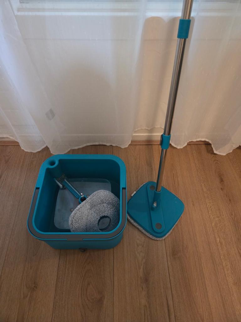 Mop emmer met extra moppen compleet, Huis en Inrichting, Ophalen of Verzenden, Dweilemmer, -bak, of -wagen