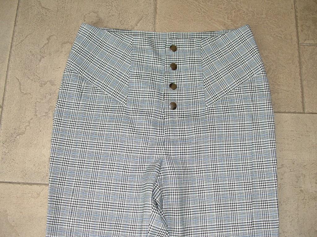 Aaiko Carilla geruite broek - pantalon mt 34-XS, Kleding | Dames, Aaiko, Overige kleuren, Ophalen of Verzenden, Zo goed als nieuw