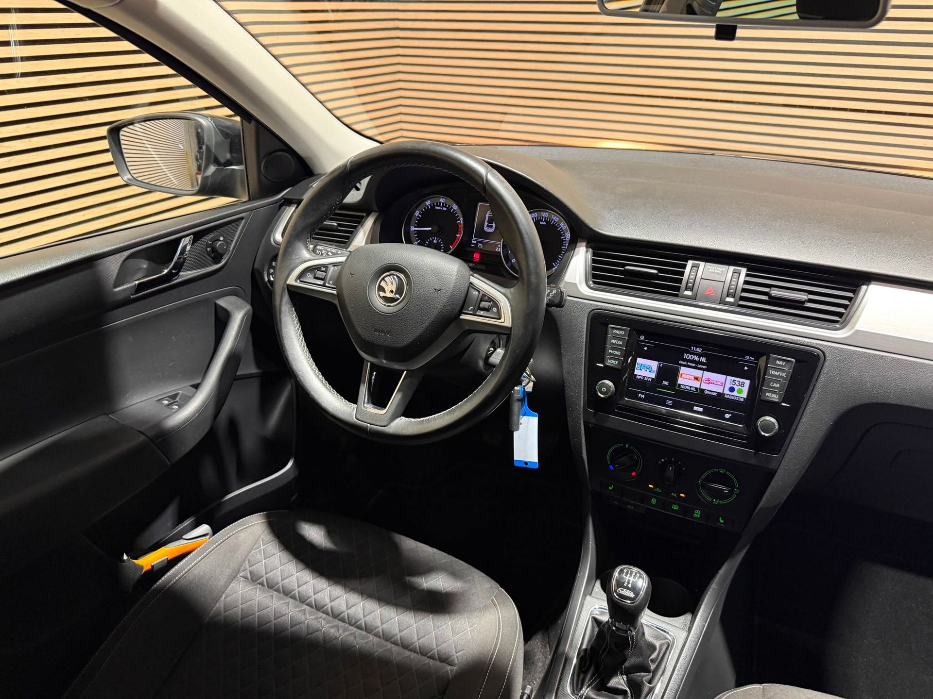 Skoda Rapid Spaceback 1.2 TSI Edition | Dealer onderhoud | A, Stof, Gebruikt, Euro 6, Met garantie (alle)