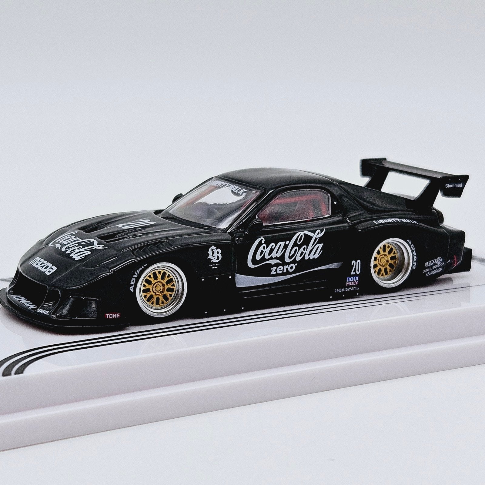 Inno64 – LBWK Mazda RX7 (FD3S) LB Super Silhouette, black
Ze