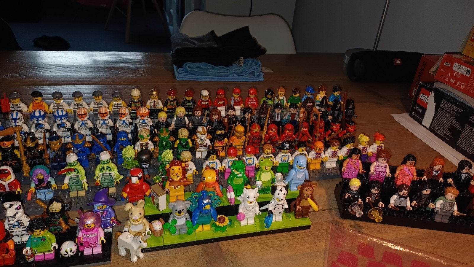Heel veel lego minifiguren, Ophalen of Verzenden, Zo goed als nieuw