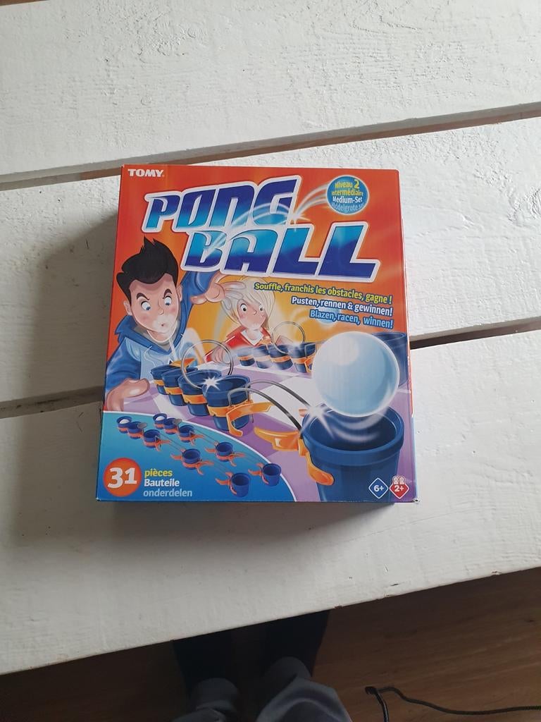 Tomy Pong Ball Spel - Blaas de bal naar de finish!, Ophalen of Verzenden, Gebruikt, Jongen of Meisje