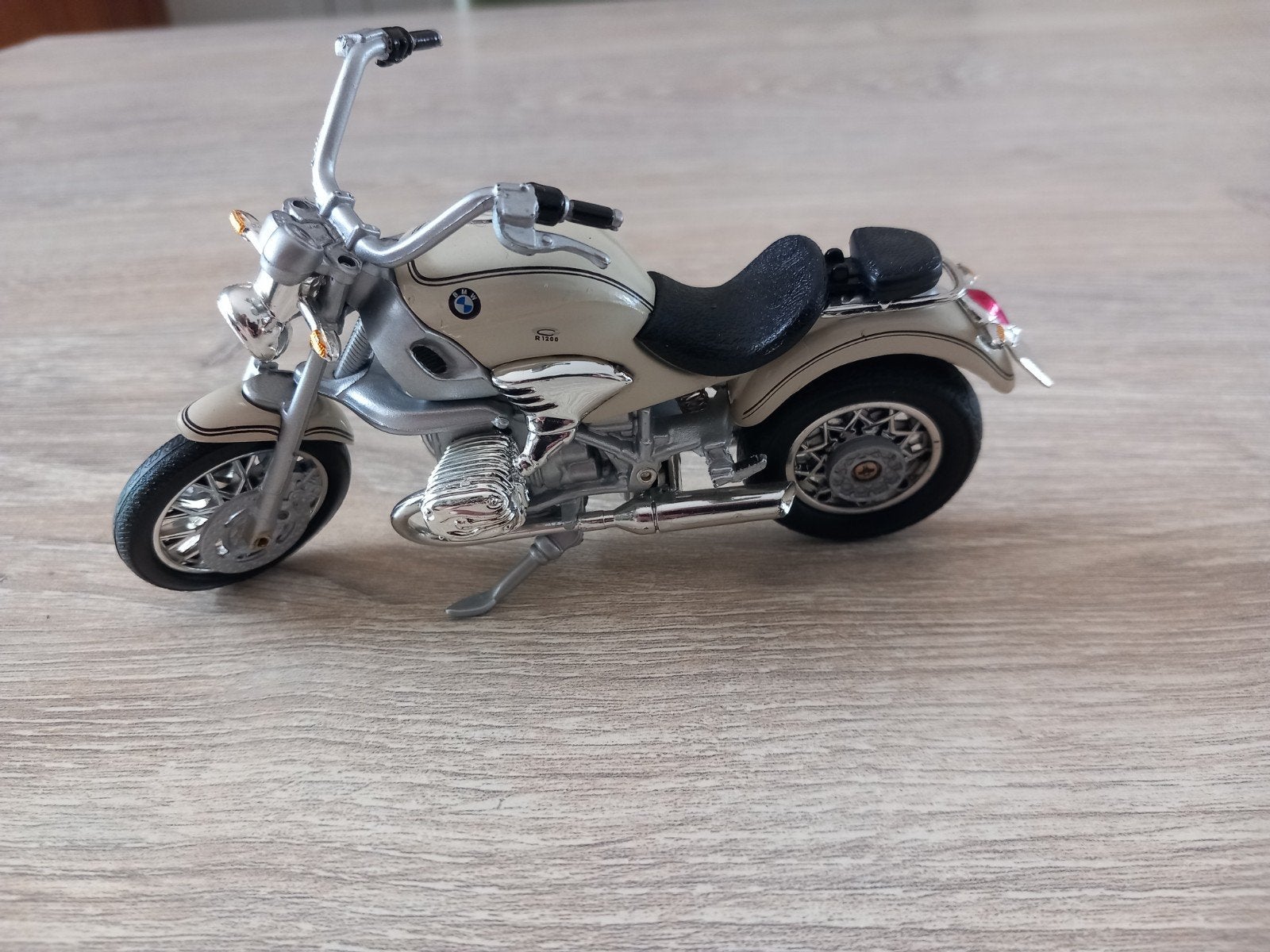 BMW R 1200 C modelmotorfiets - Schaalmodel, Overige merken, 1:32 tot 1:50, Overige typen, Ophalen of Verzenden