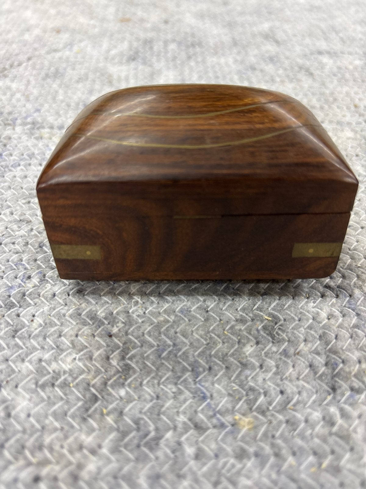 Houten sieradendoosje met messing inleg, Ophalen of Verzenden