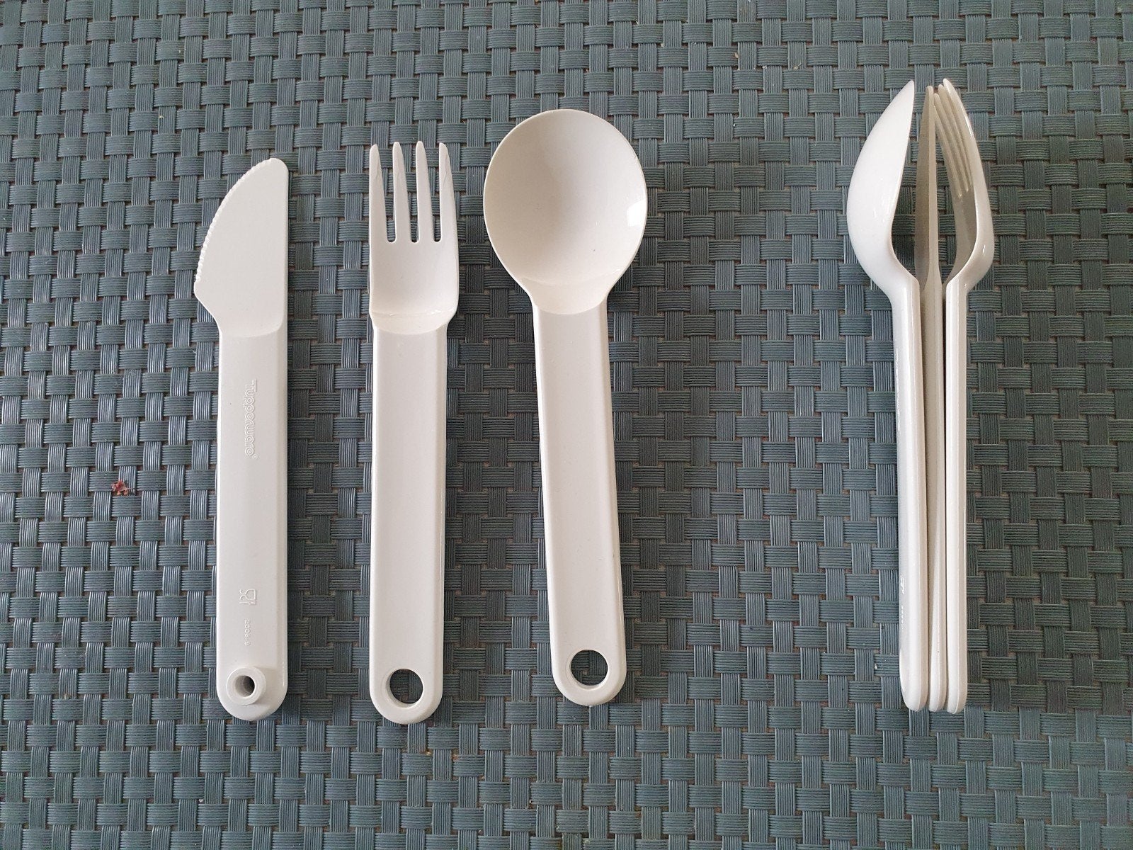 Tupperware Bestek Set - Ideaal voor onderweg, Ophalen of Verzenden, Nieuw, Crème, Overige typen