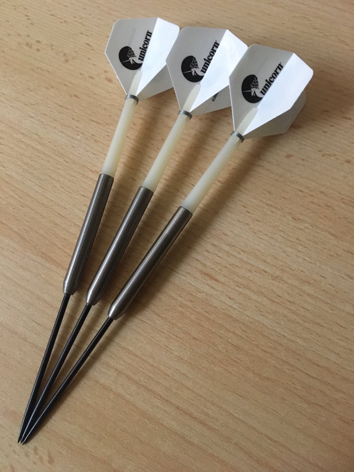 Tungsten darts met extreem lange punten 25 gram, Sport en Fitness, Darts, Ophalen of Verzenden, Gebruikt, Pijlen
