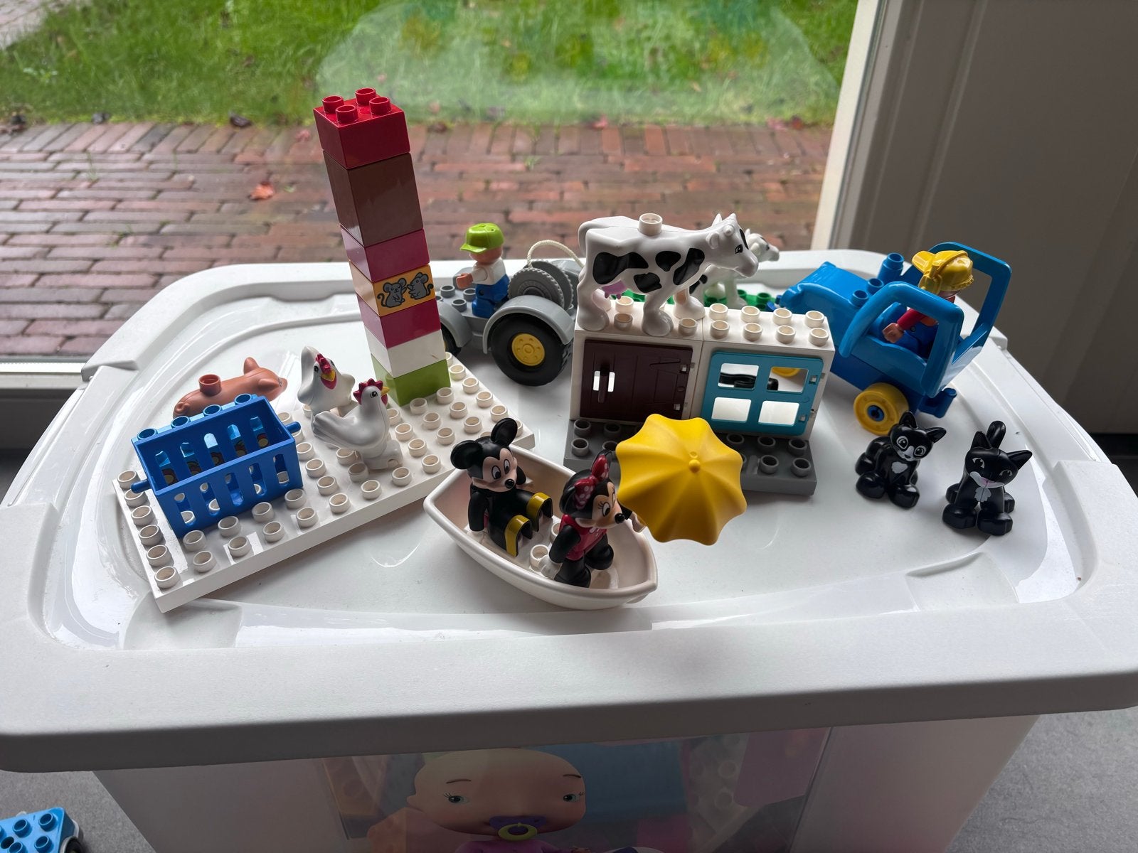 Grote partij LEGO Duplo met diverse sets en figuren, Inclusief minifiguren, Gebruikt, Overige thema's, Ophalen of Verzenden