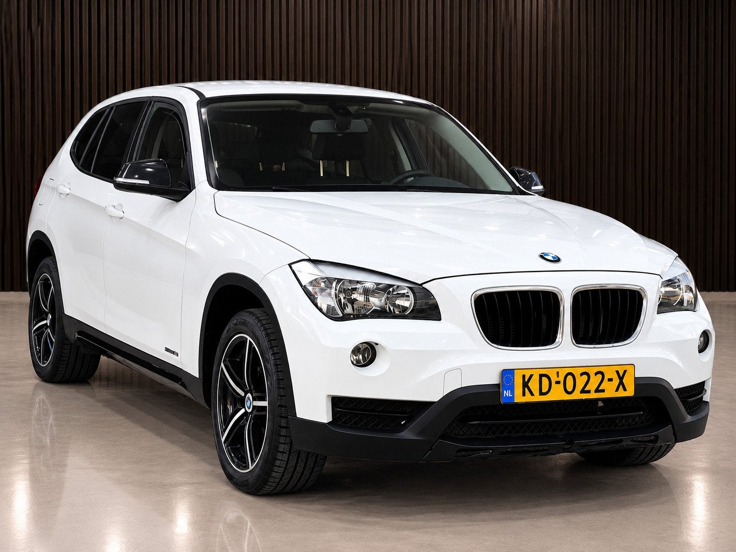 Foto 3 van BMW X1 SDrive18i AUTOMAAT NAVI/CRUISE/ISOFIX | NETTE AUTO !