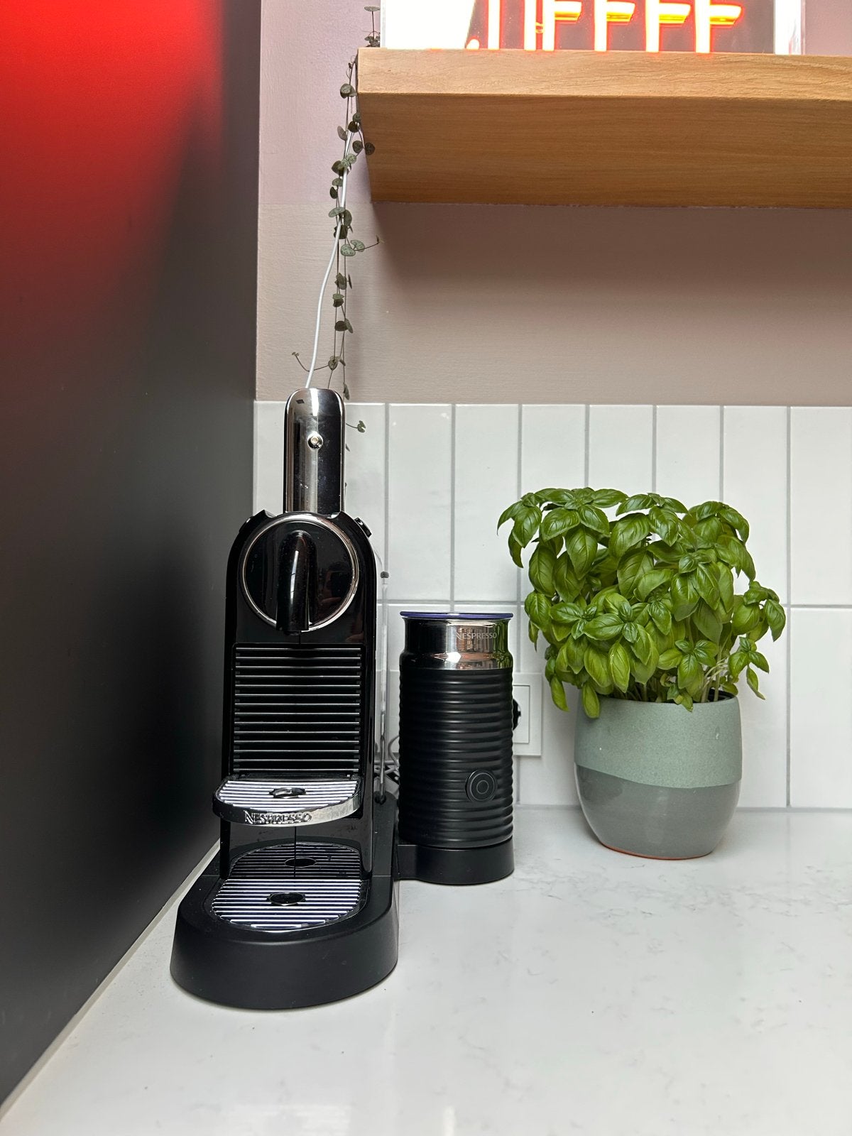 Nespresso Citiz & Milk koffiezetapparaat met melkopschuimer, Ophalen, Koffiemachine, Zo goed als nieuw, 1 kopje