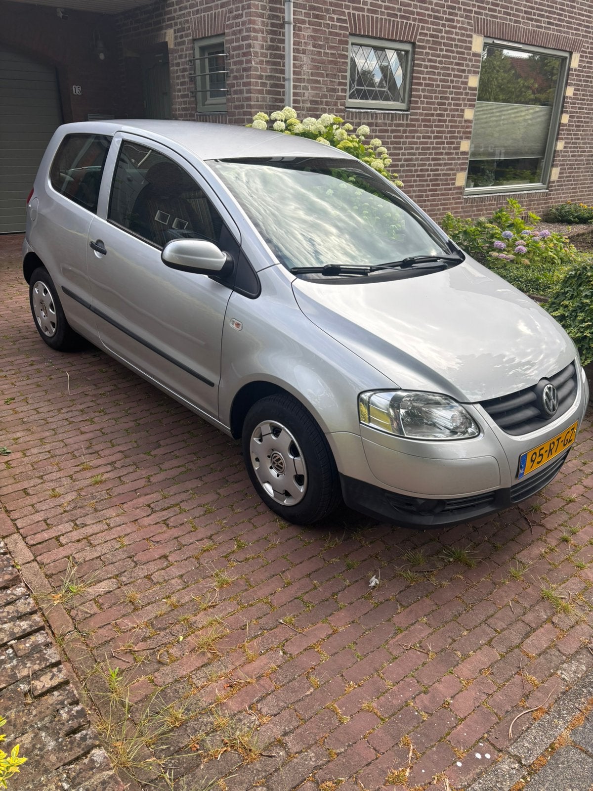 Volkswagen Fox 1.2 40KW 2005 Grijs, Auto's, Volkswagen, Voorwielaandrijving, Stof, 4 stoelen, 1198 cc