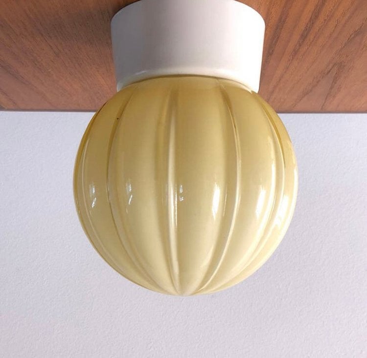 Art Deco Thabur plafondlamp | zachtgeel | jaren 30, Vintage, Thabur, Zo goed als nieuw, Plafondlamp