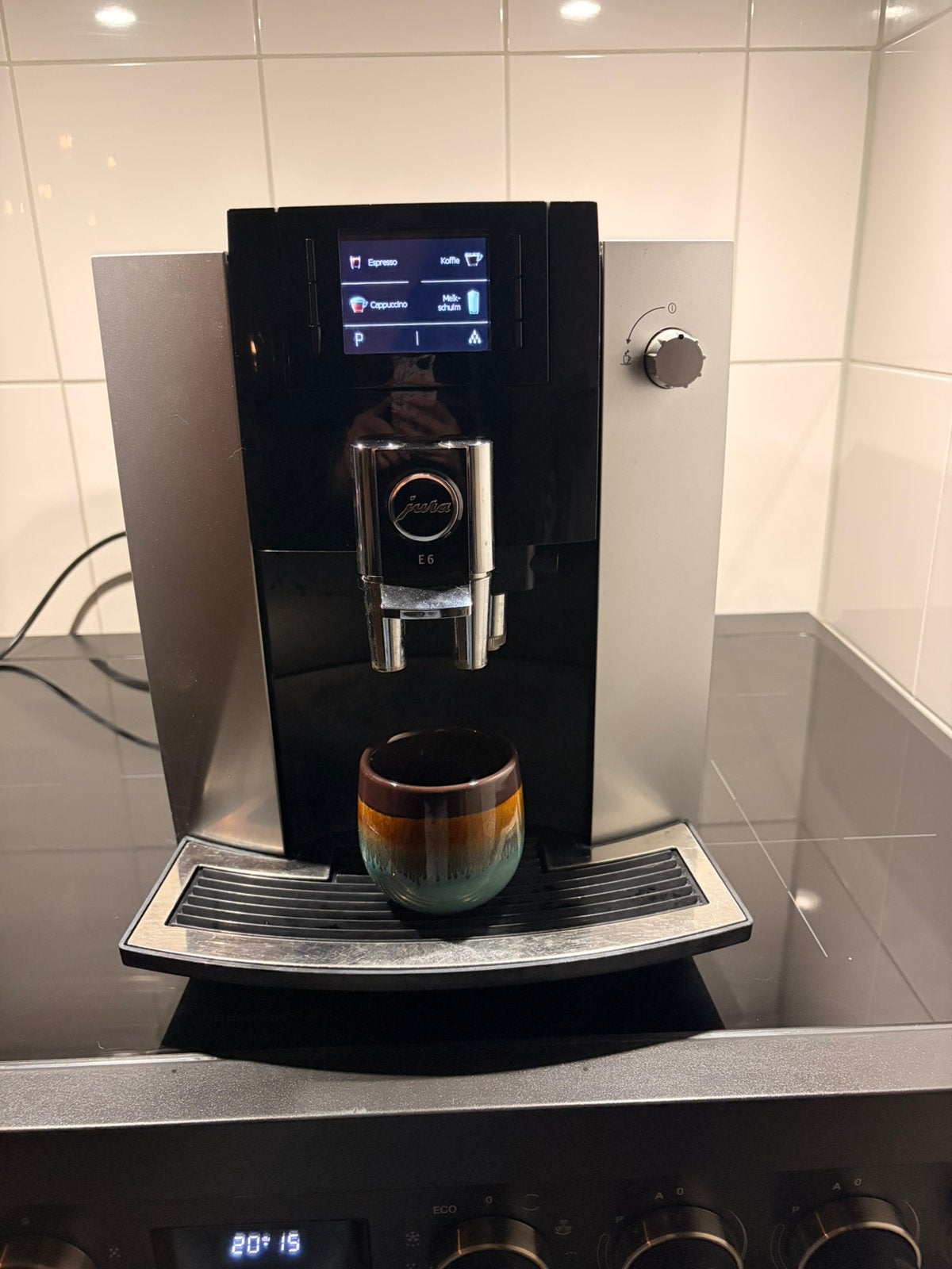 Jura E6, Witgoed en Apparatuur, 10 kopjes of meer, Ophalen, Gebruikt, Koffiemachine