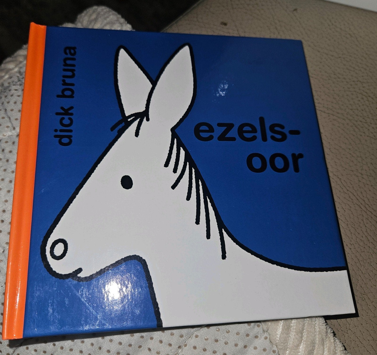 Ezels-oor - Dick Bruna, Fictie algemeen, Jongen of Meisje, Ophalen of Verzenden, Zo goed als nieuw
