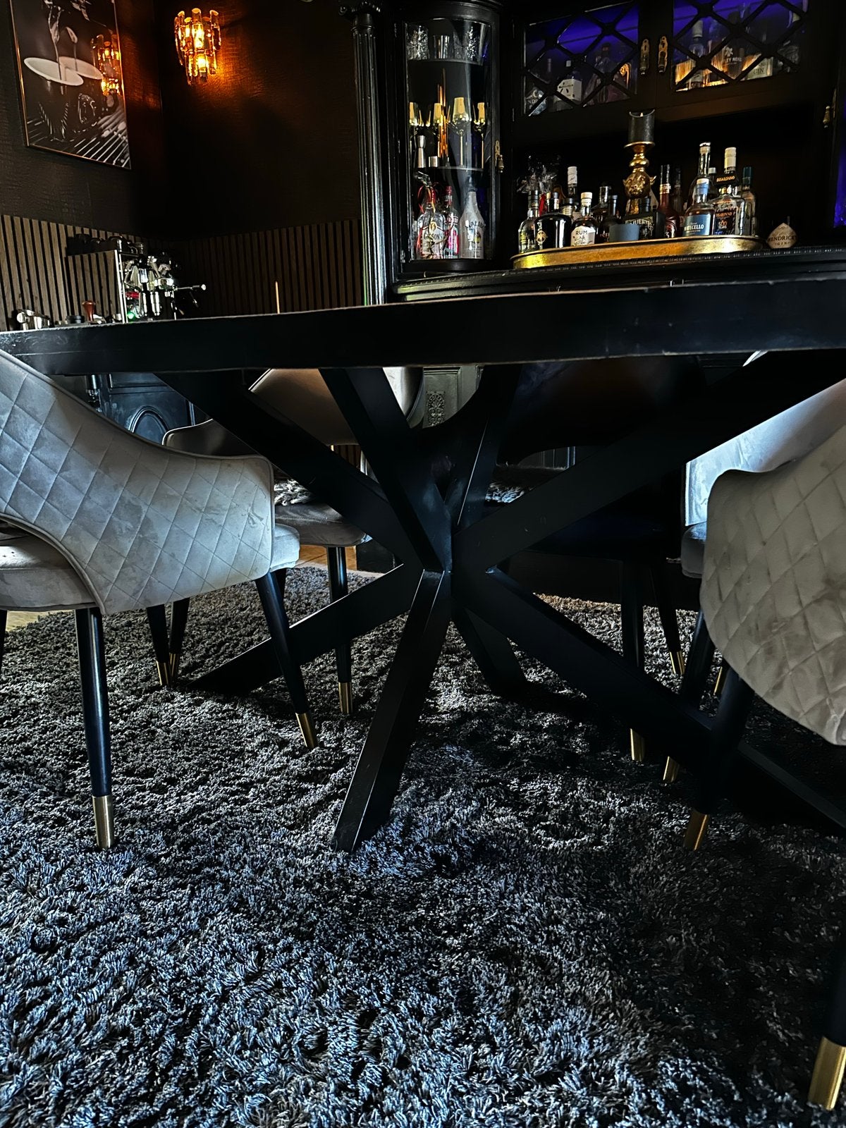 Ovale zwarte eettafel 220x100 met metalen spinpoot., Huis en Inrichting, Tafels | Eettafels, Ophalen, 100 tot 150 cm, Hotel sjiek