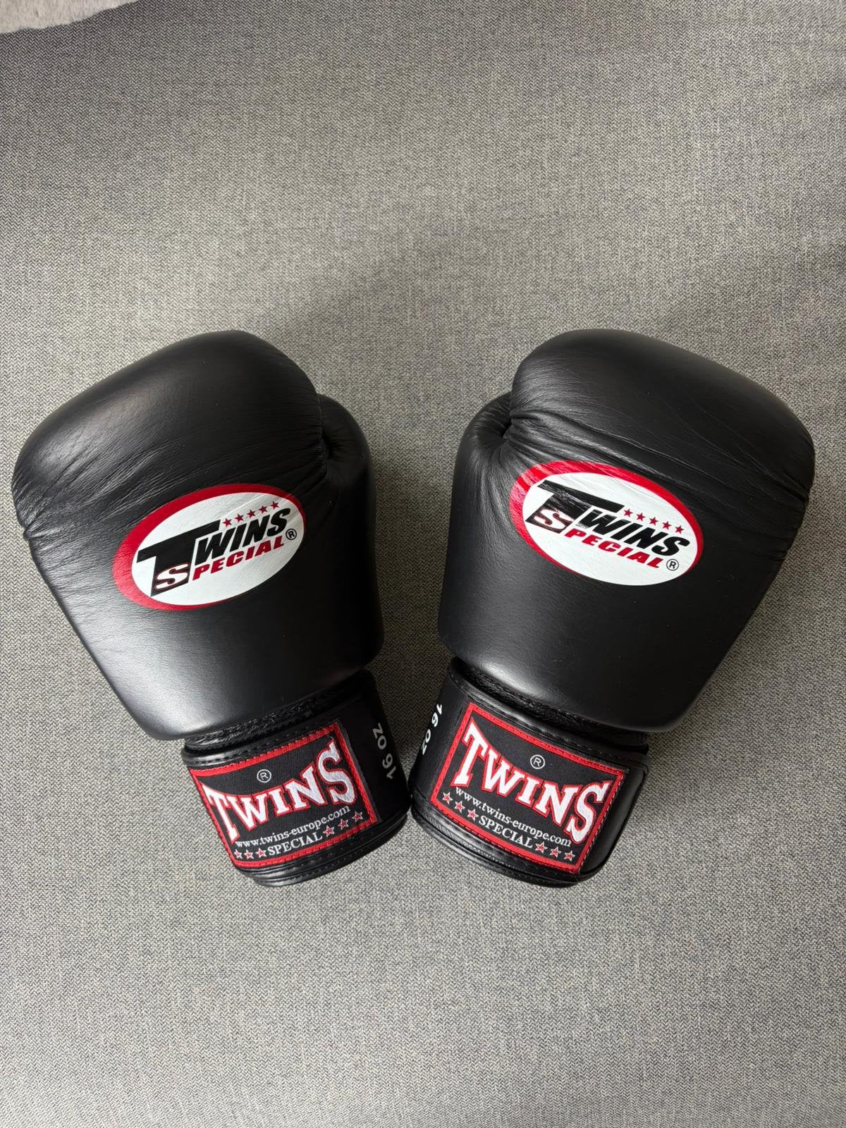 Twins Special bokshandschoenen, Ophalen, Overige, Vechtsportmateriaal, Maat M