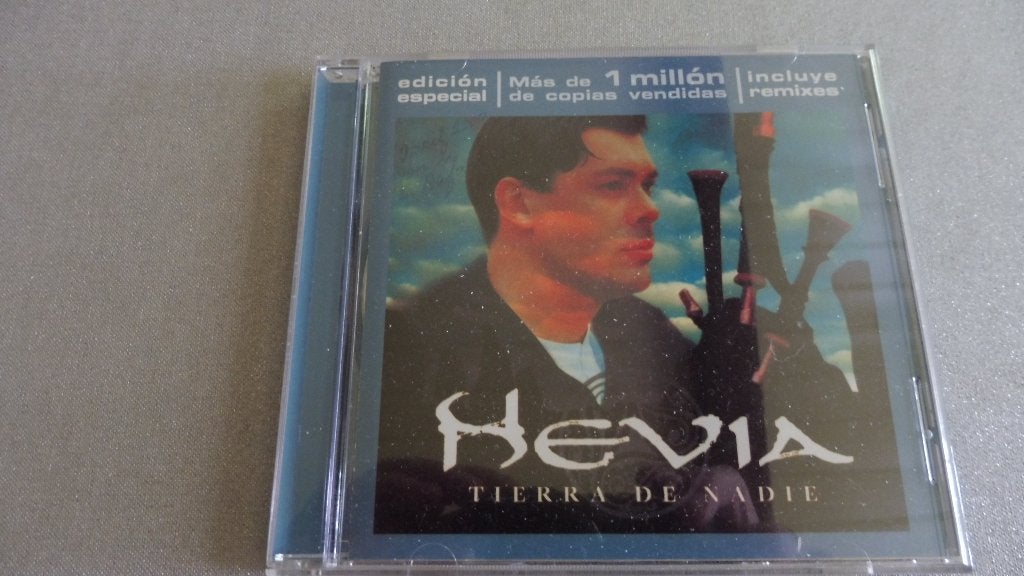 2 CD's van Hevia, Cd's en Dvd's, Ophalen of Verzenden, Zo goed als nieuw, Pop