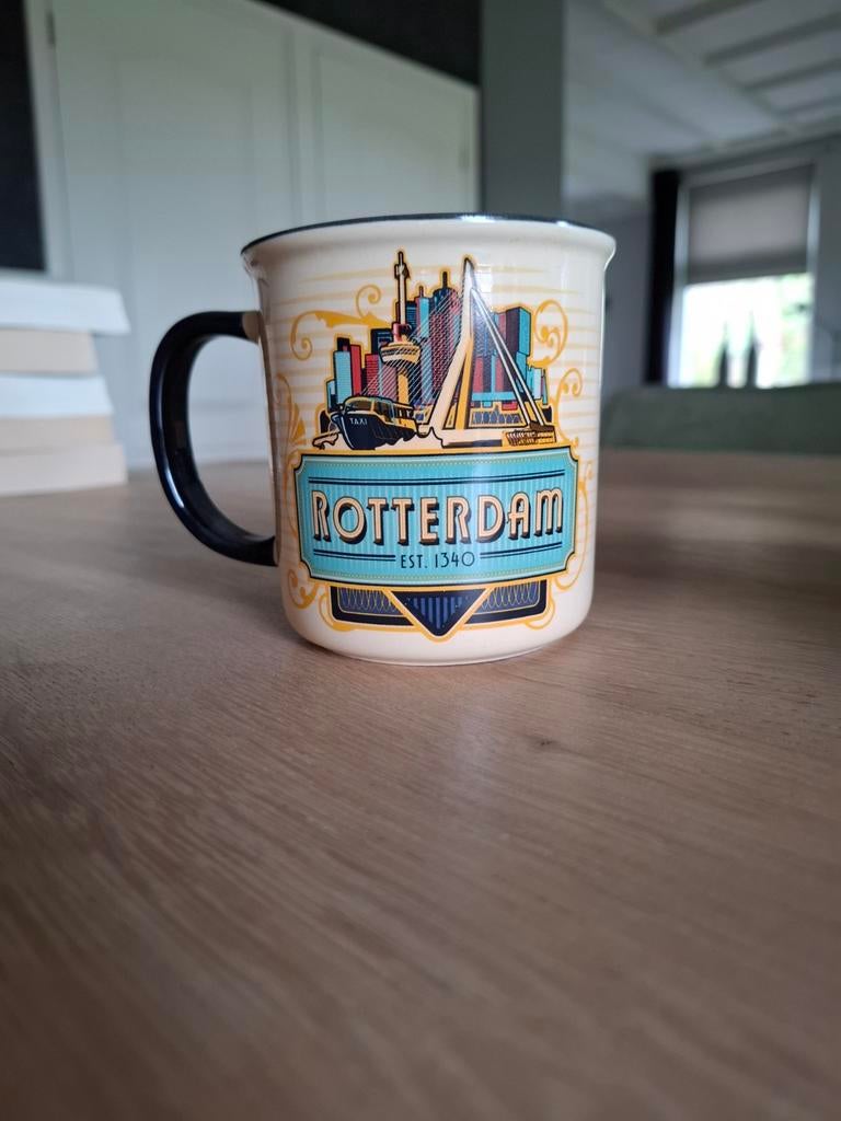 Mok Rotterdam - Unieke Stadsprint, Keramiek, Ophalen of Verzenden, Zo goed als nieuw, Overige stijlen