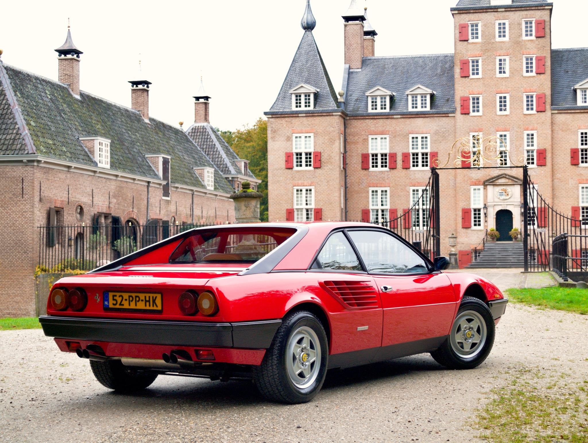 Ferrari Mondial 8 2+2 | Airco | Gerestaureerd | Nieuwstaat |, Auto's, Ferrari, Gebruikt, Bedrijf, 2927 cc, Airconditioning