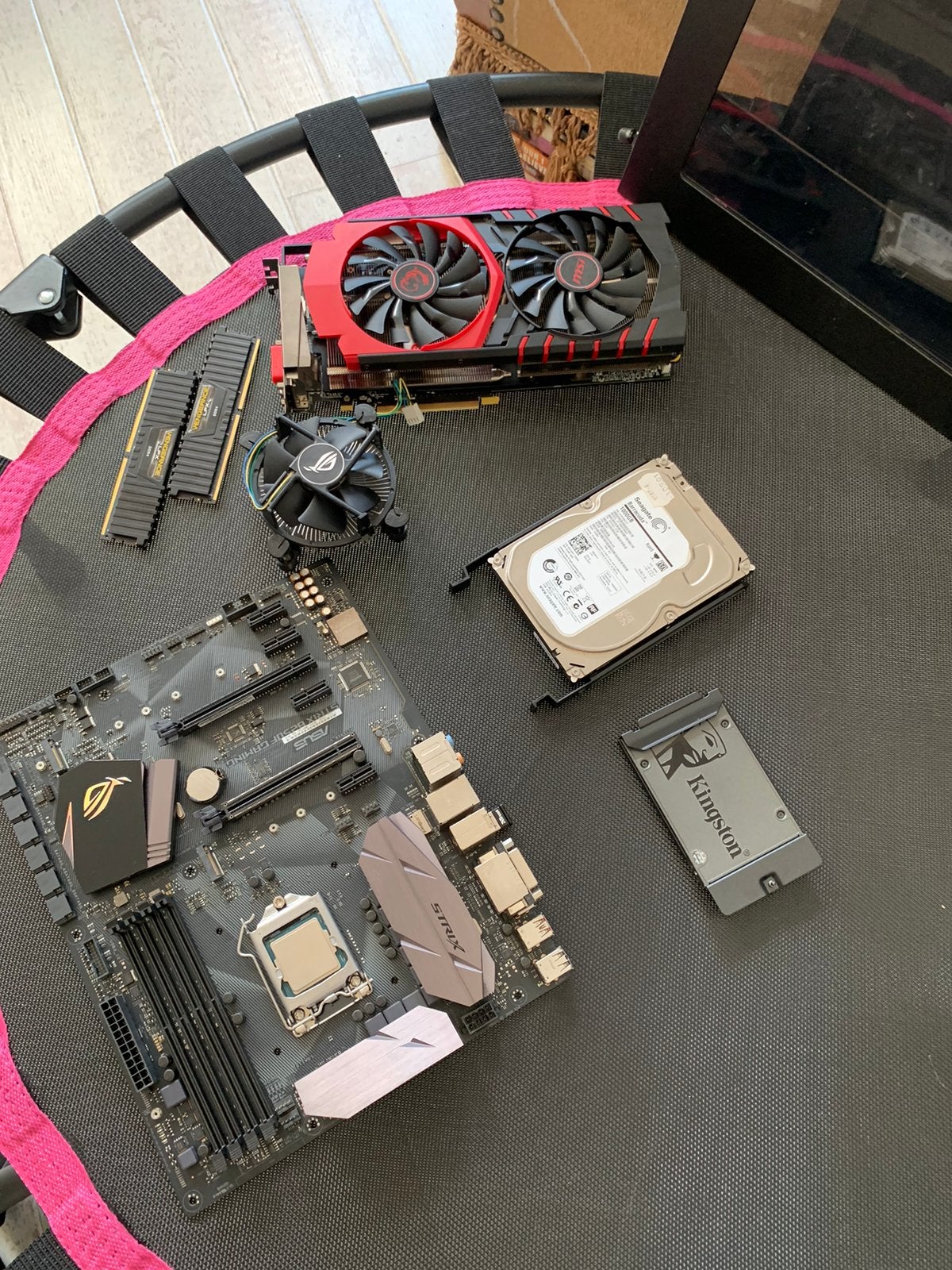 BAREBONE i7-6700+ R9 390 8GB+ 16GB CORSAIR+ ROG STRIX  B250F, Computers en Software, Ophalen of Verzenden, Gaming, HDD, 1 TB