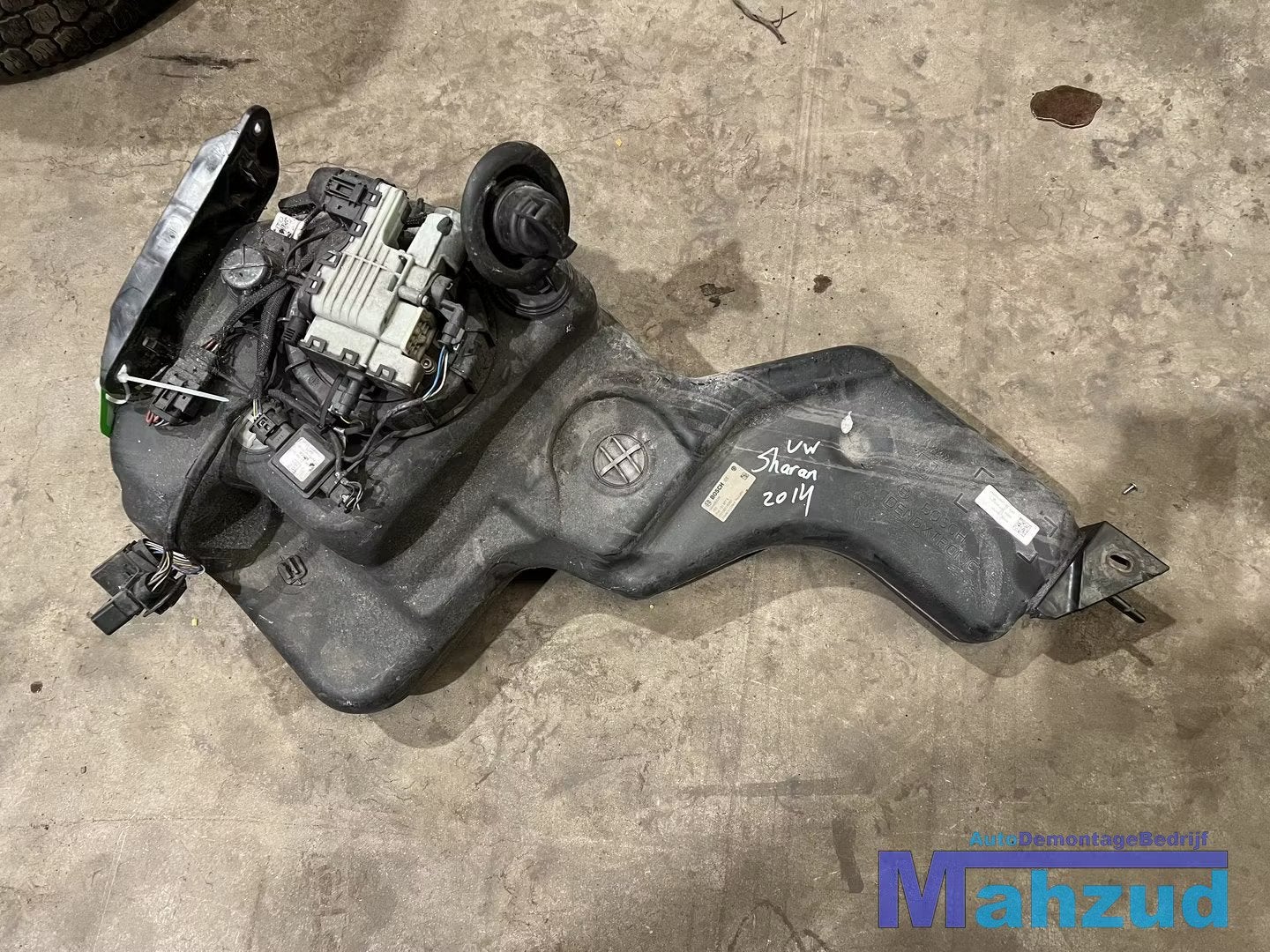 VW SHARAN 7N adblue pomp tank module 2010-2022, Gebruikt, Volkswagen, Volkswagen AG, Berliner Ring 2
38440  Wolfsburg, DE