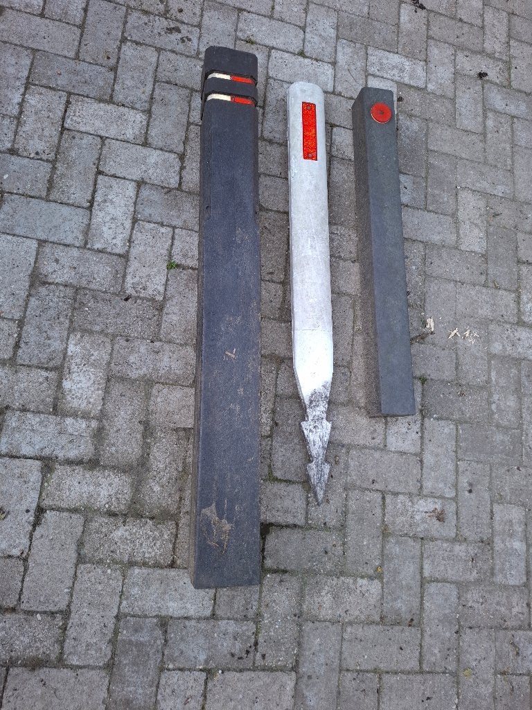 Reflector palen, Ophalen, Zo goed als nieuw, Minder dan 180 cm, Palen