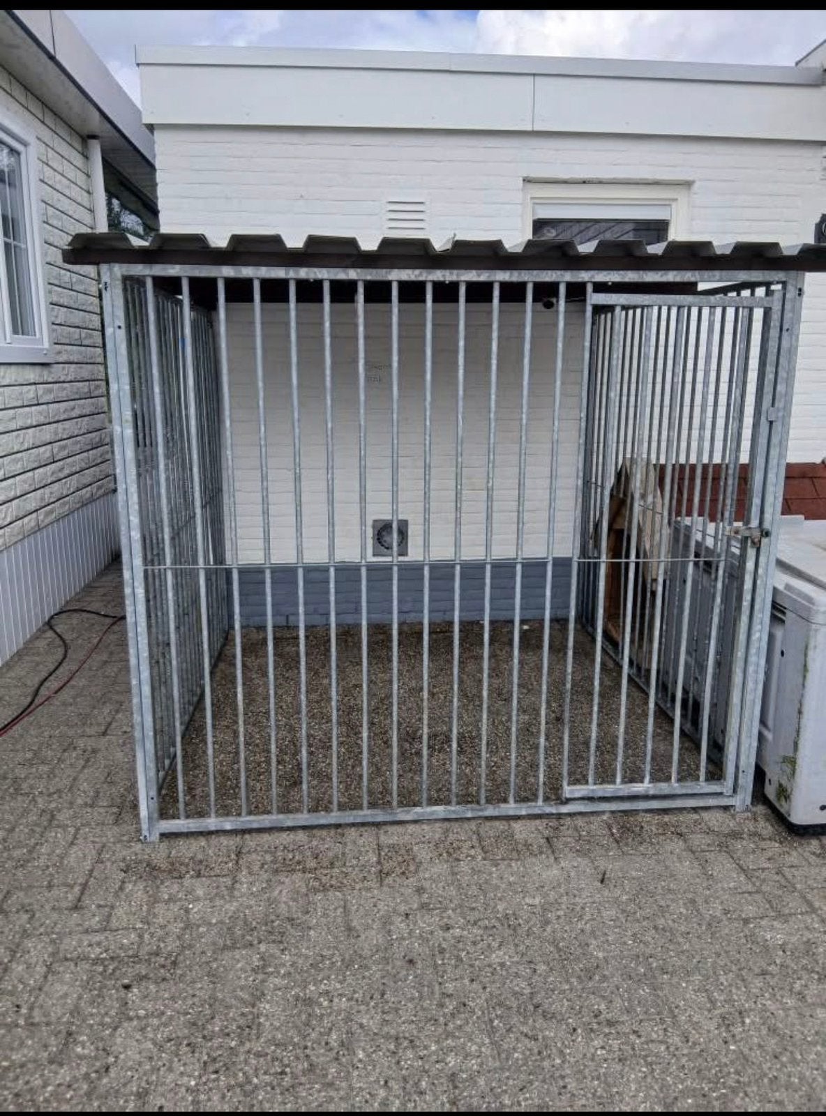 Hondenkennel en hok, Dieren en Toebehoren, Hondenhokken, Ophalen, Zo goed als nieuw, 110 cm of meer, 100 cm of meer