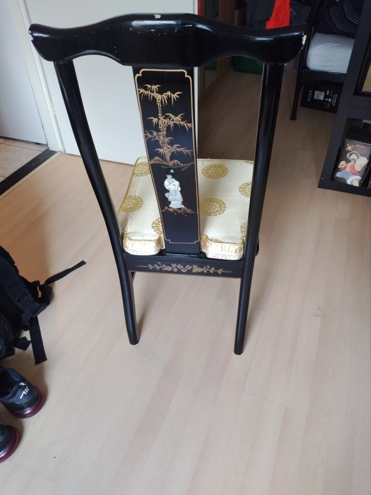 2 Chinese stoelen met kussen, Ophalen